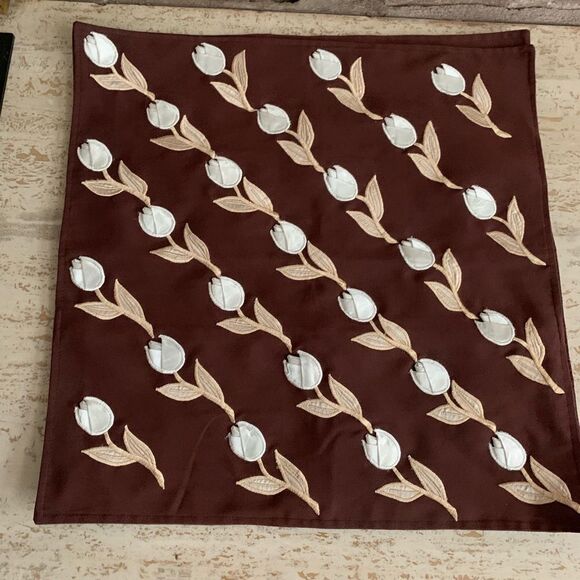 Decorative pillow covers - Picture 2 of 5